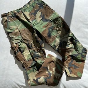 ❗️sold ❗️camo cargo pants